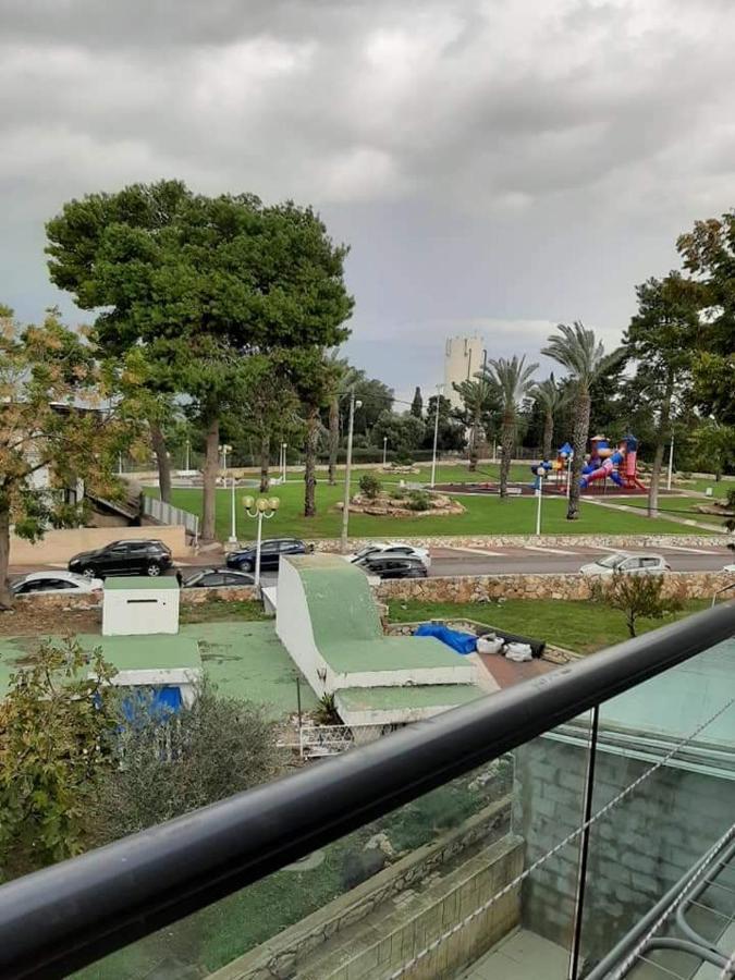 Family Apart Nahariya Ngoại thất bức ảnh