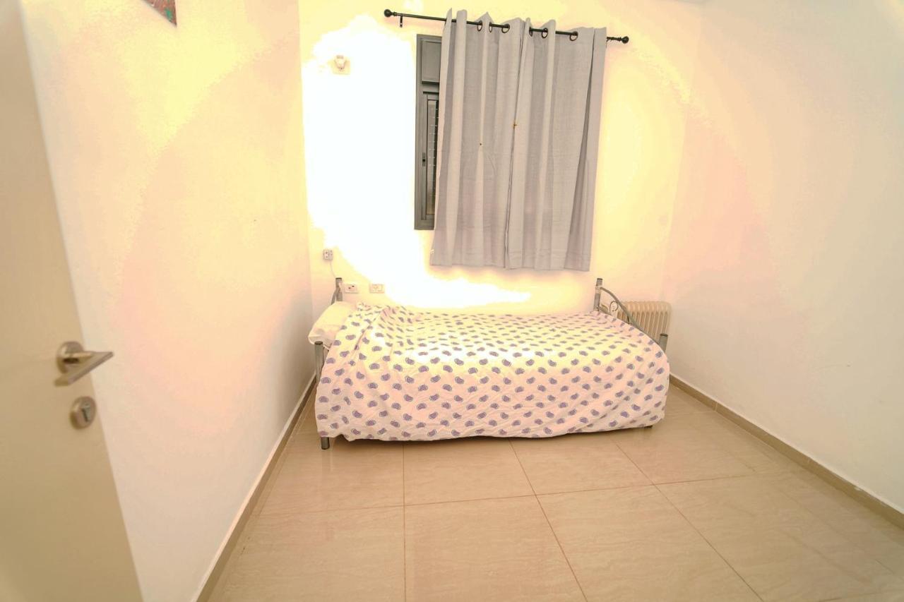 Family Apart Nahariya Ngoại thất bức ảnh