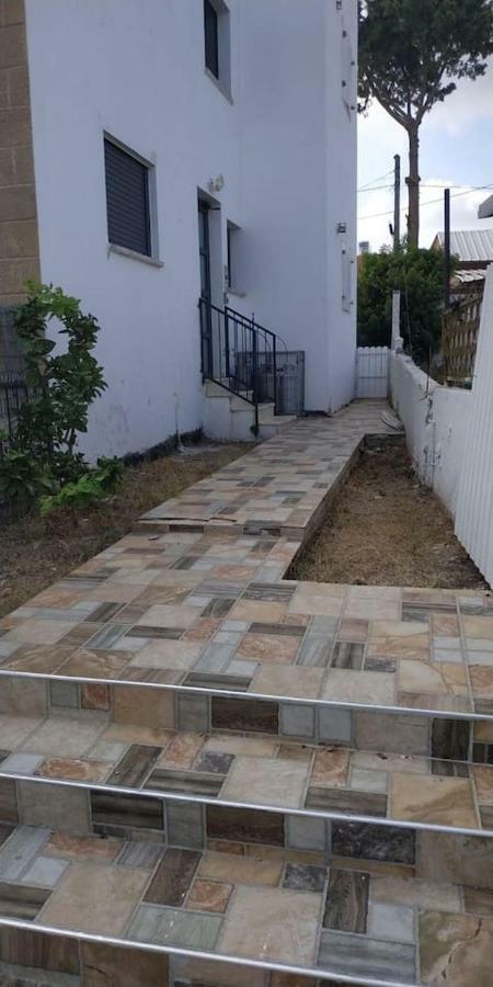 Family Apart Nahariya Ngoại thất bức ảnh